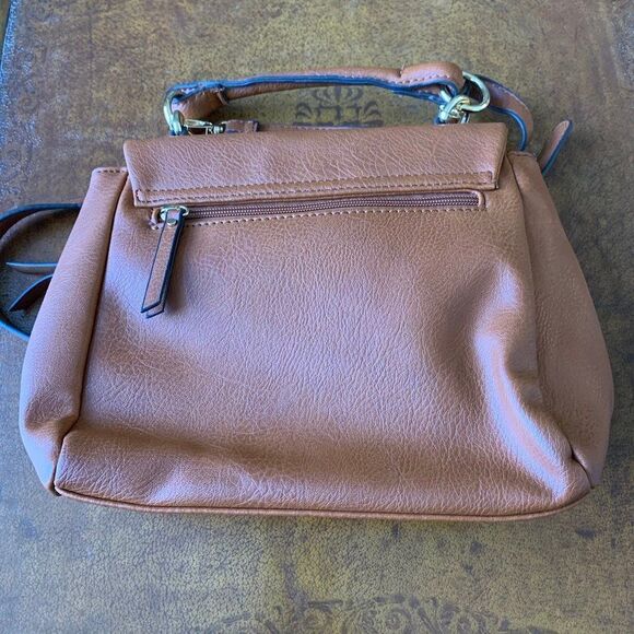 SOLE SOCIETY Mini Rubie Faux Leather Crossbody Bag - Picture 3 of 8